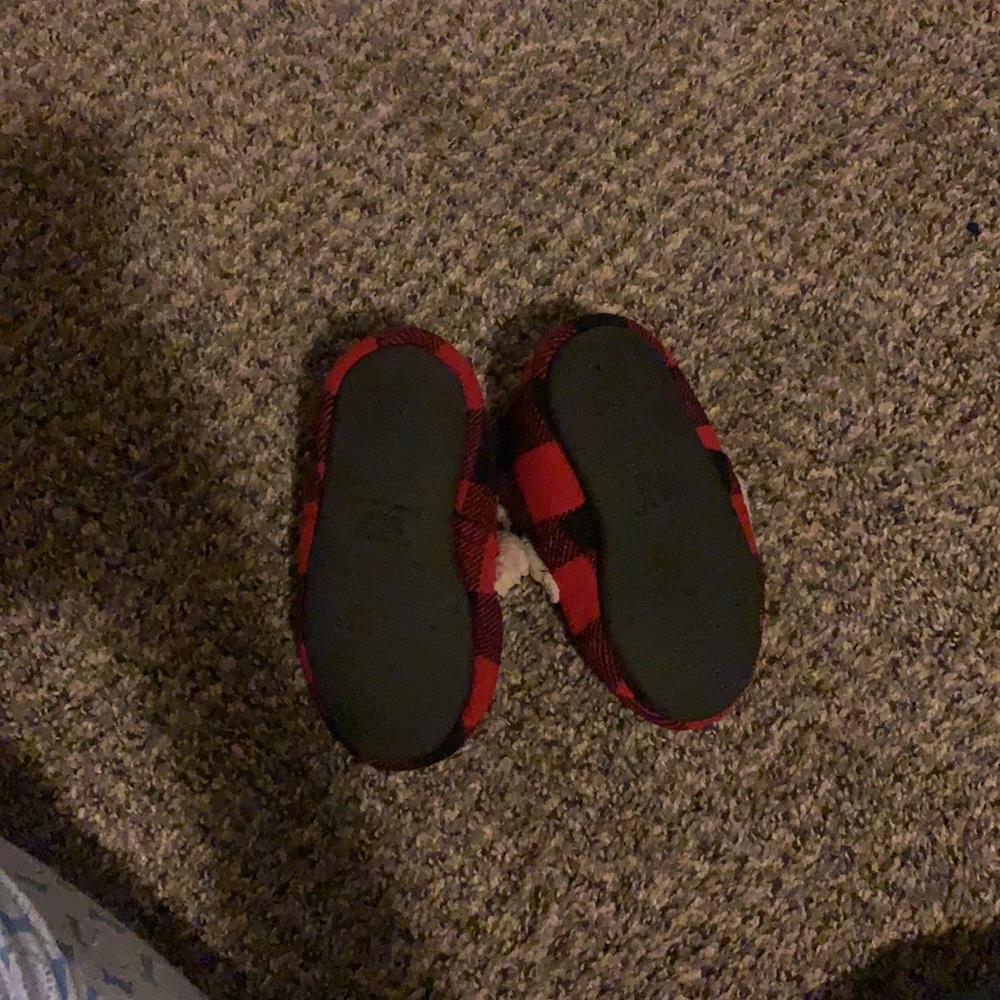 Toddler Lil Bear Slippers - Picture 2 of 2